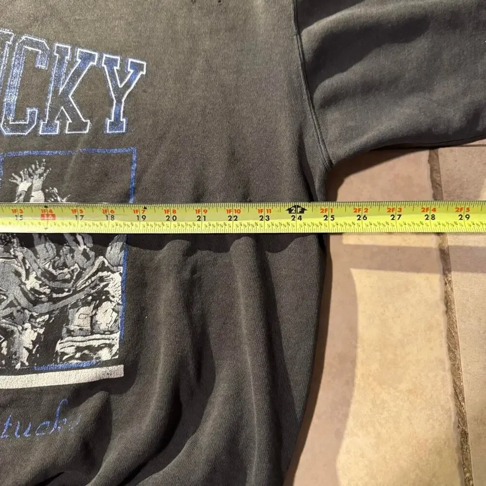 Vintage 90s kentucky wildcats crewneck Nike Size M in Mens